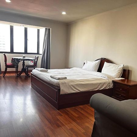 Affordable Serviced Apartments In Nana Omni Tower - Prime Sukhumvit Location Bangkok Zewnętrze zdjęcie