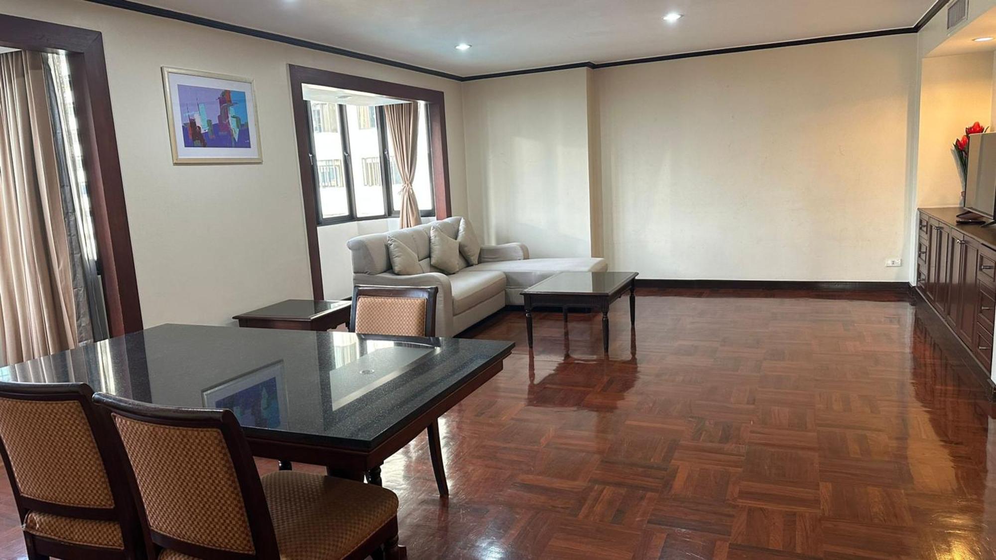 Affordable Serviced Apartments In Nana Omni Tower - Prime Sukhumvit Location Bangkok Zewnętrze zdjęcie