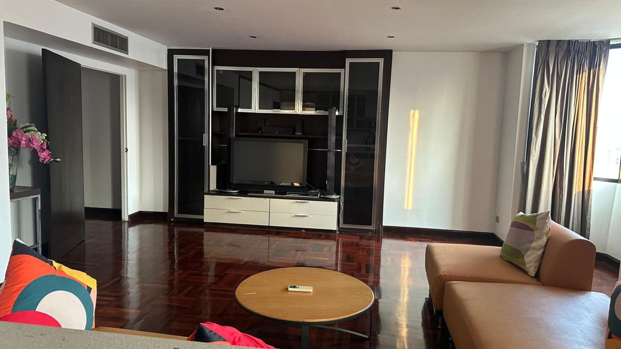 Affordable Serviced Apartments In Nana Omni Tower - Prime Sukhumvit Location Bangkok Zewnętrze zdjęcie