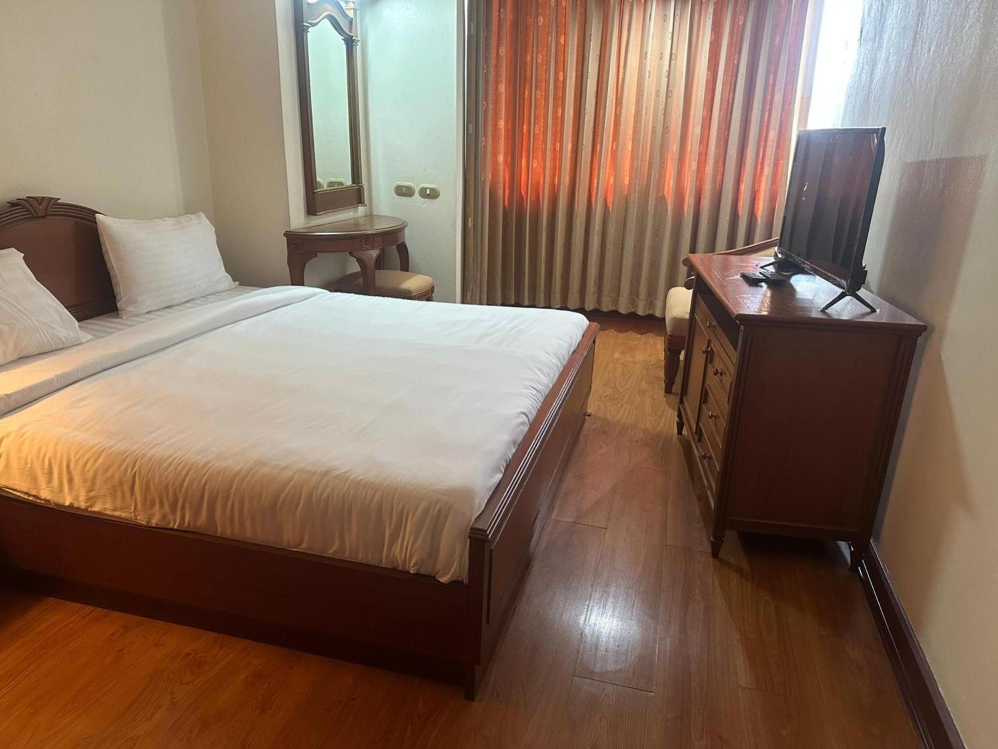 Affordable Serviced Apartments In Nana Omni Tower - Prime Sukhumvit Location Bangkok Zewnętrze zdjęcie