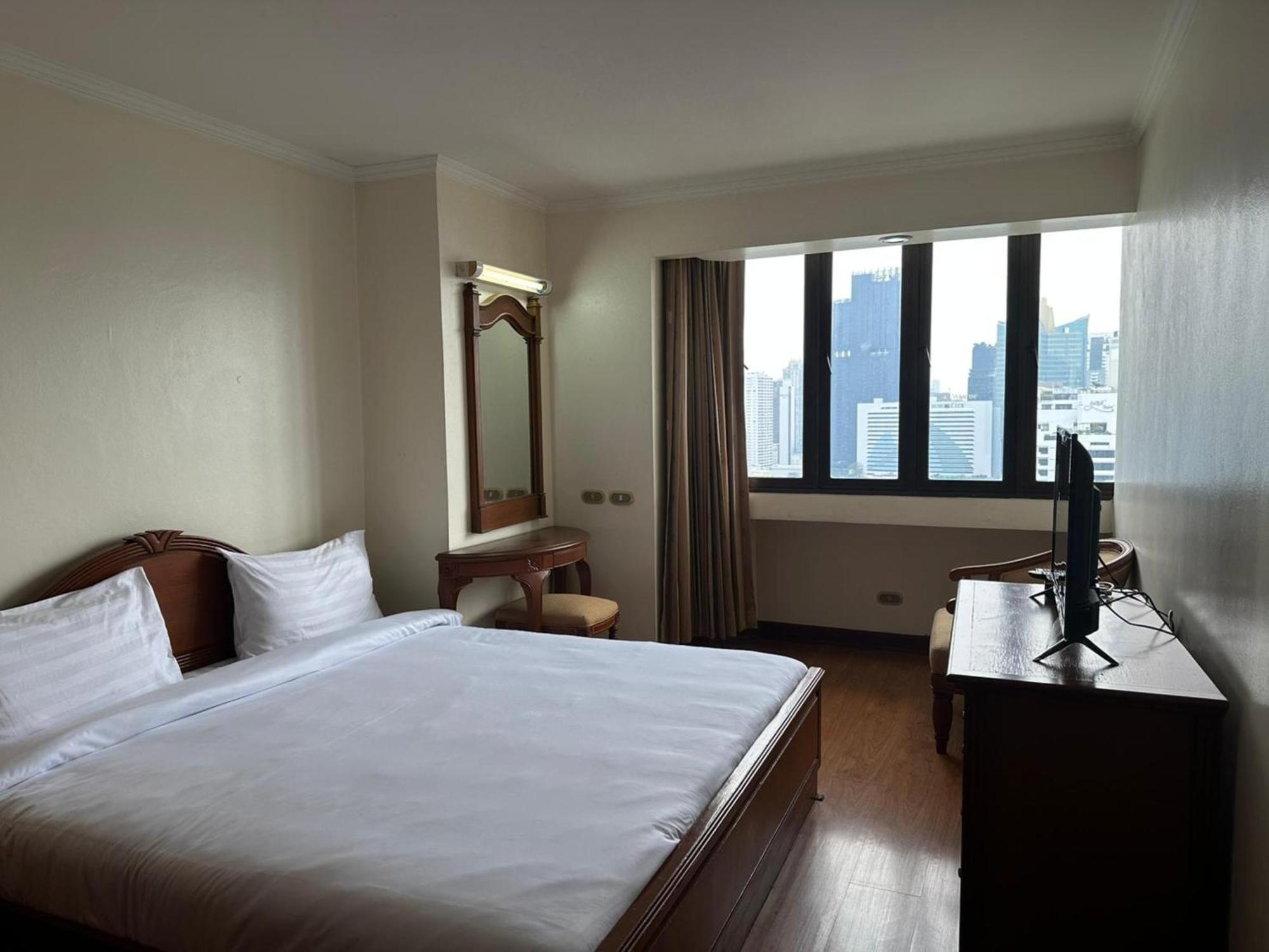 Affordable Serviced Apartments In Nana Omni Tower - Prime Sukhumvit Location Bangkok Zewnętrze zdjęcie