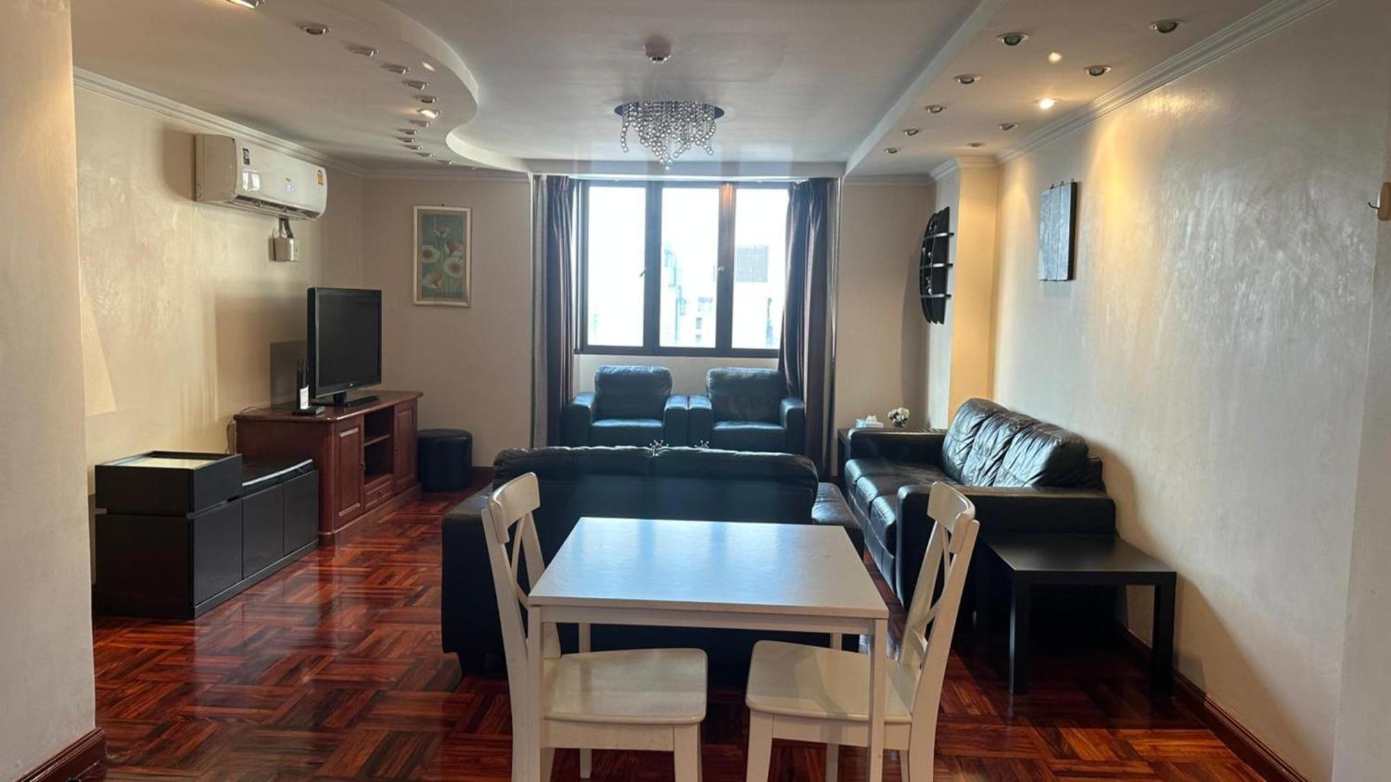 Affordable Serviced Apartments In Nana Omni Tower - Prime Sukhumvit Location Bangkok Zewnętrze zdjęcie