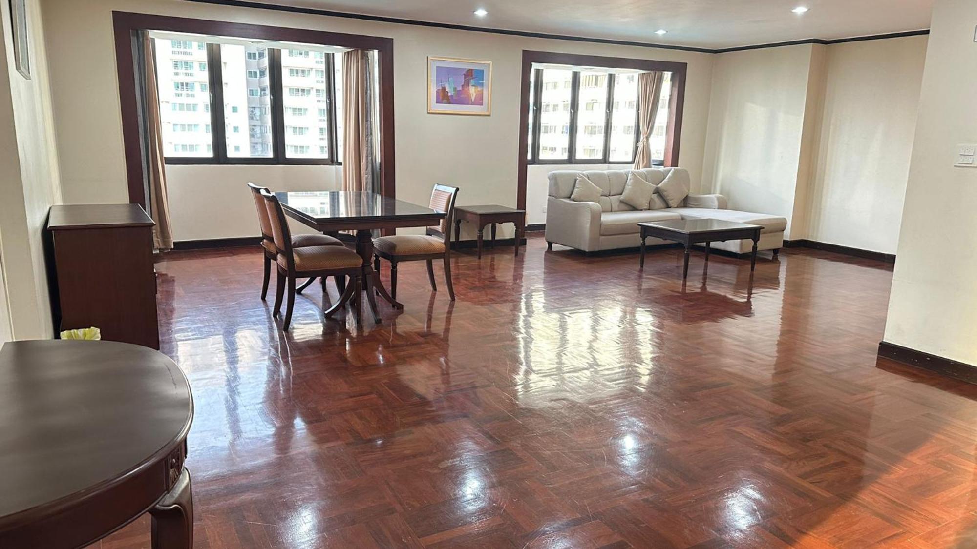 Affordable Serviced Apartments In Nana Omni Tower - Prime Sukhumvit Location Bangkok Zewnętrze zdjęcie