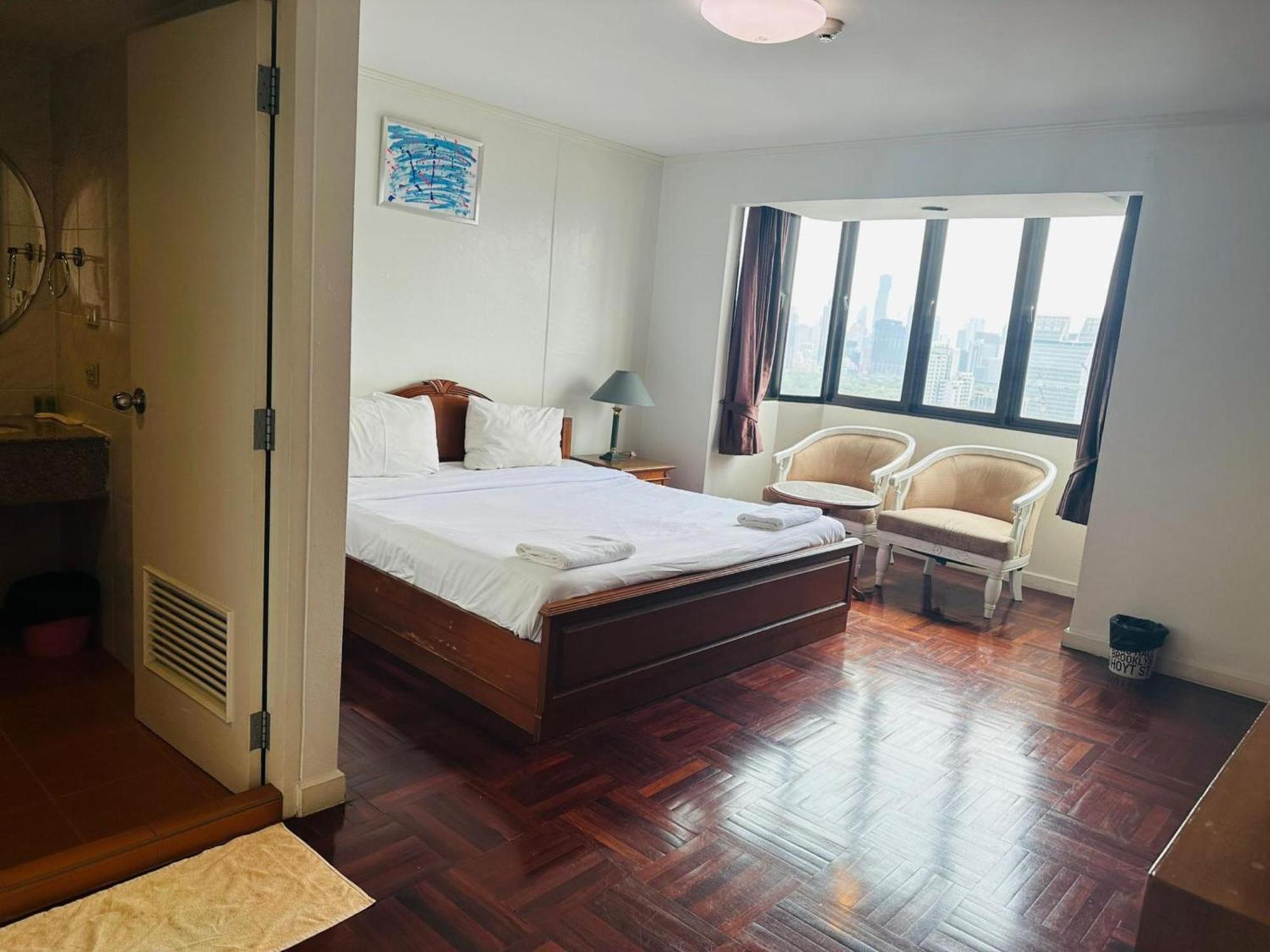 Affordable Serviced Apartments In Nana Omni Tower - Prime Sukhumvit Location Bangkok Zewnętrze zdjęcie