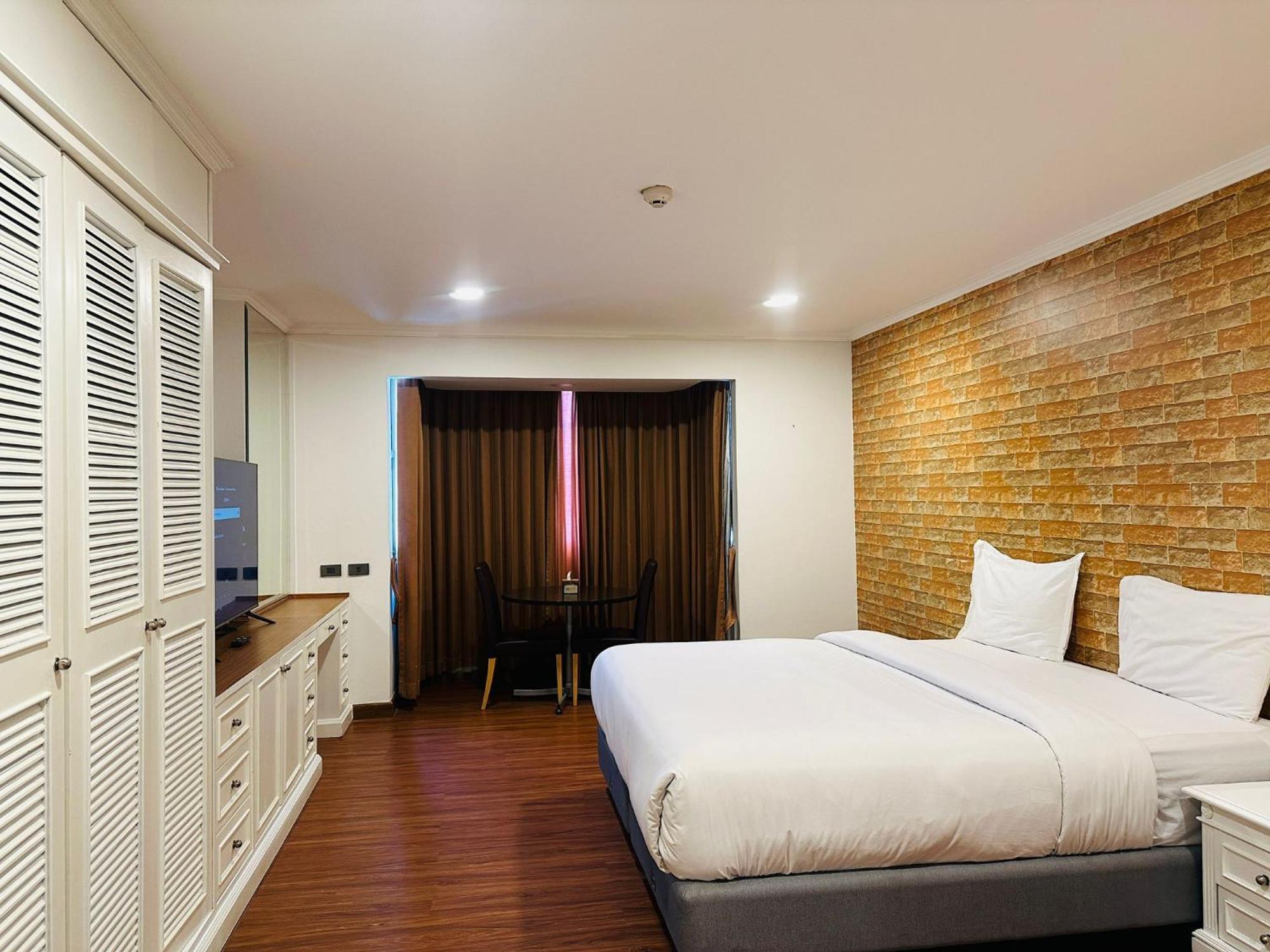 Affordable Serviced Apartments In Nana Omni Tower - Prime Sukhumvit Location Bangkok Zewnętrze zdjęcie