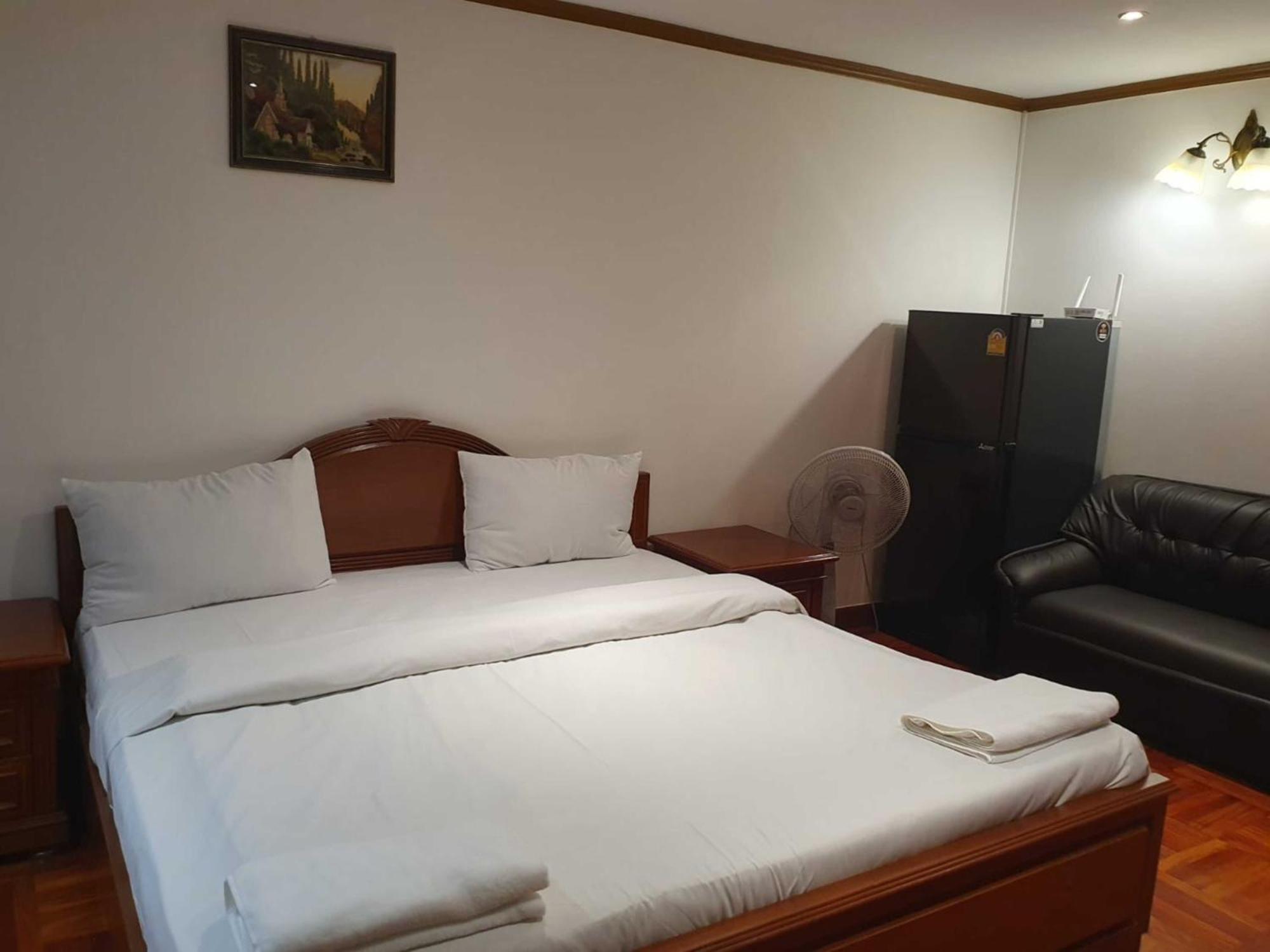 Affordable Serviced Apartments In Nana Omni Tower - Prime Sukhumvit Location Bangkok Zewnętrze zdjęcie