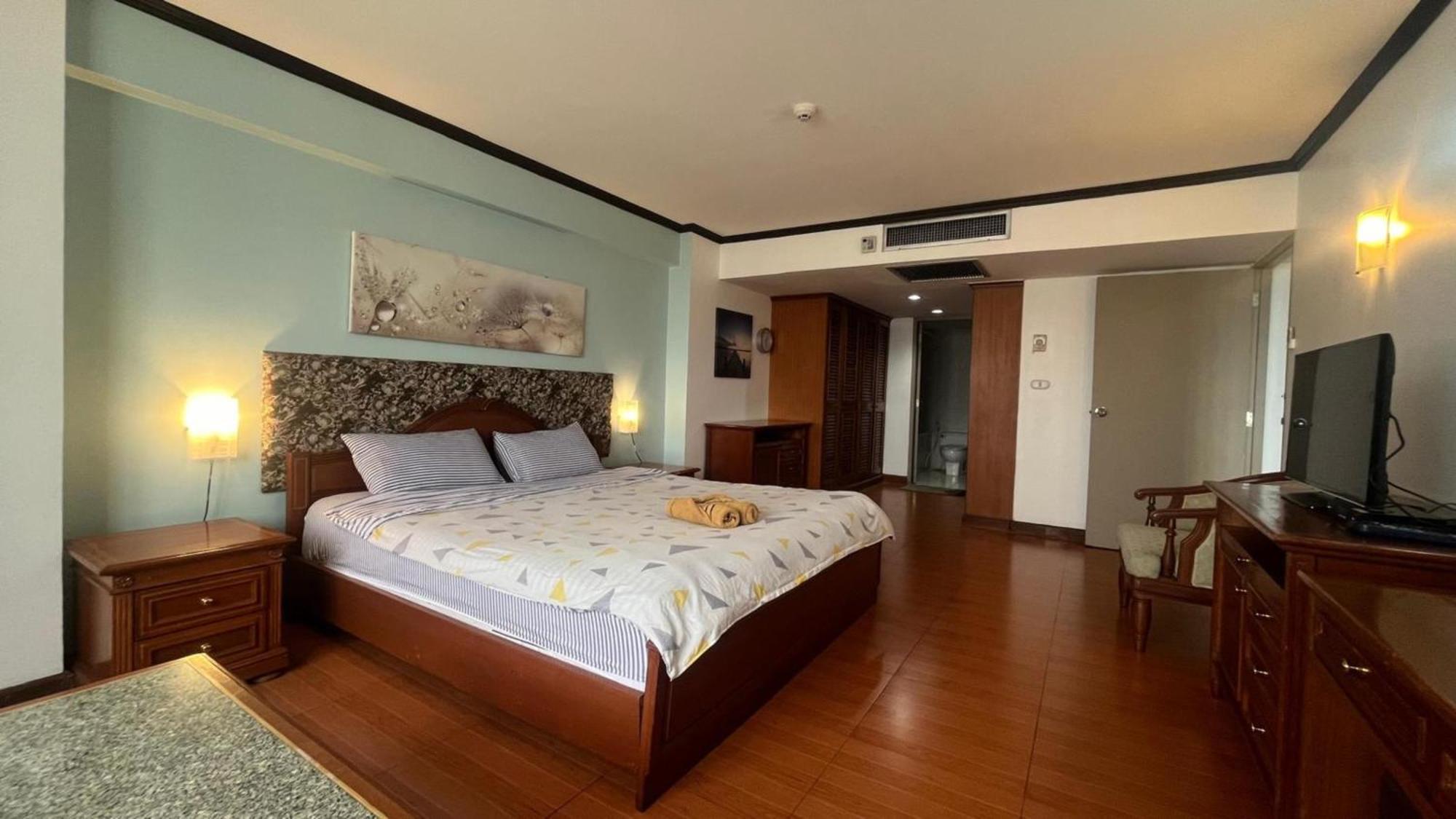 Affordable Serviced Apartments In Nana Omni Tower - Prime Sukhumvit Location Bangkok Zewnętrze zdjęcie