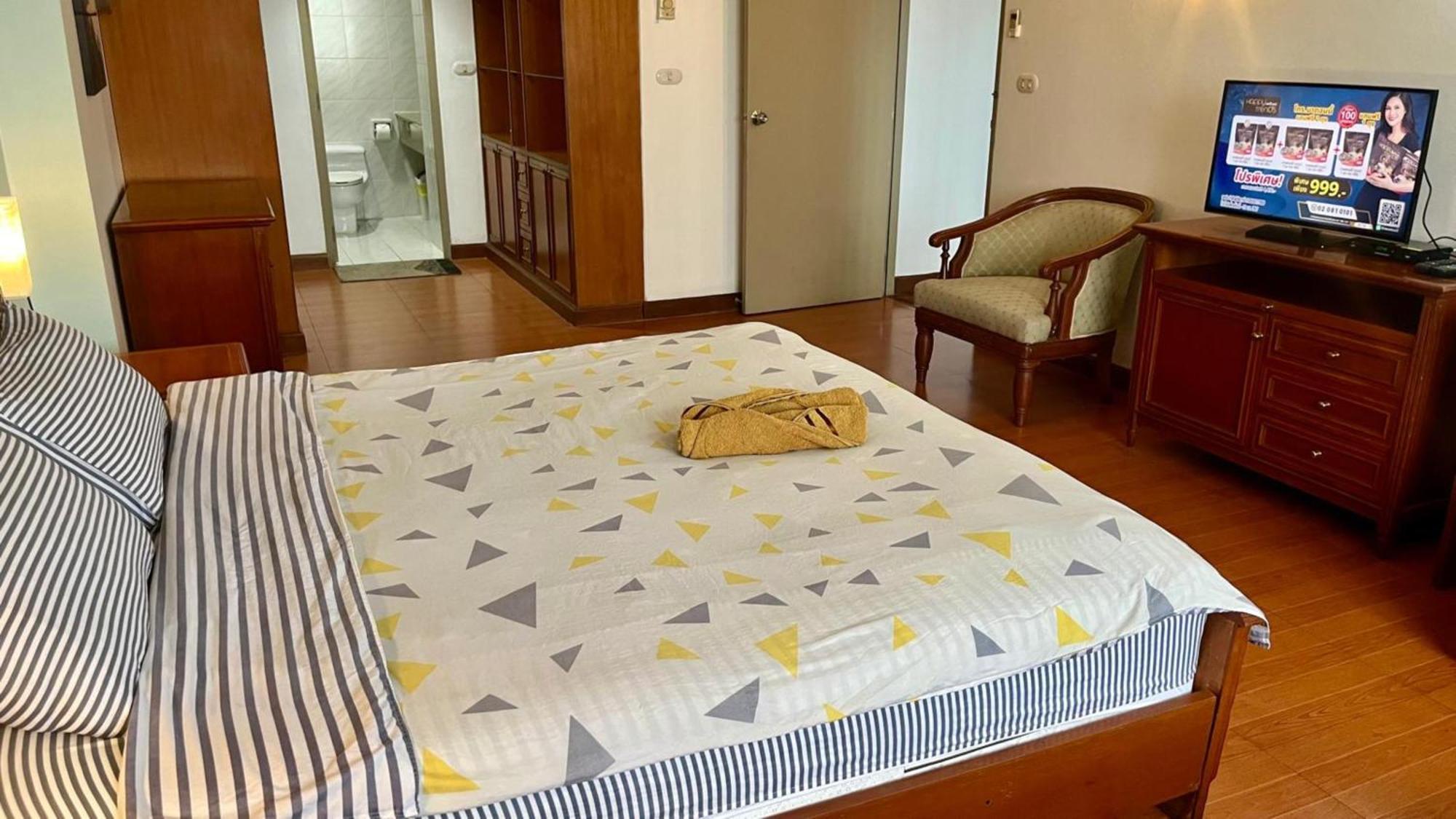Affordable Serviced Apartments In Nana Omni Tower - Prime Sukhumvit Location Bangkok Zewnętrze zdjęcie