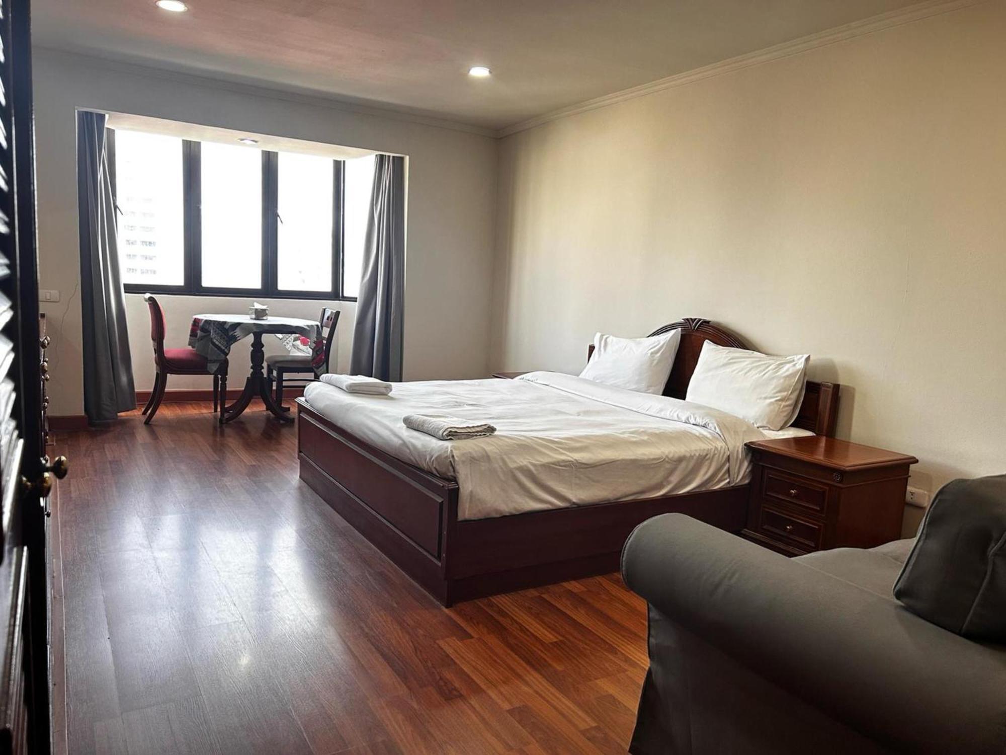 Affordable Serviced Apartments In Nana Omni Tower - Prime Sukhumvit Location Bangkok Zewnętrze zdjęcie